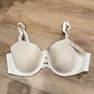 Warner's Diamond Pattern White T-shirt Bra lightly lined 34B NWT